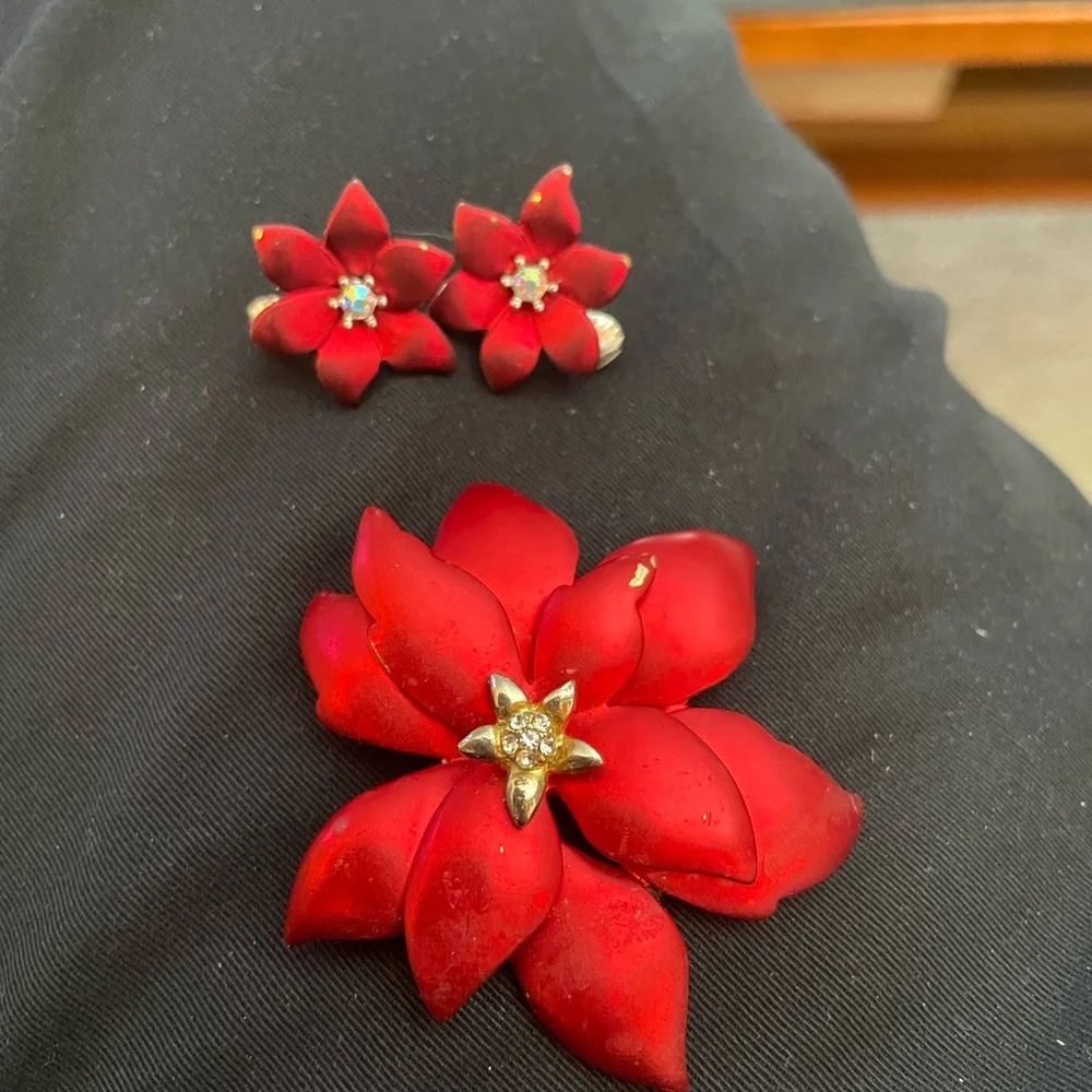 Eisenberg Poinsettia Ice Brooch Pin & Matching CLIP earrings signed
